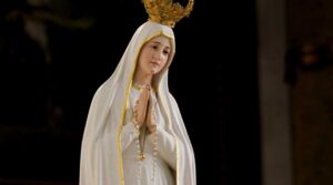 Unsere Liebe Frau von Fatima Statue